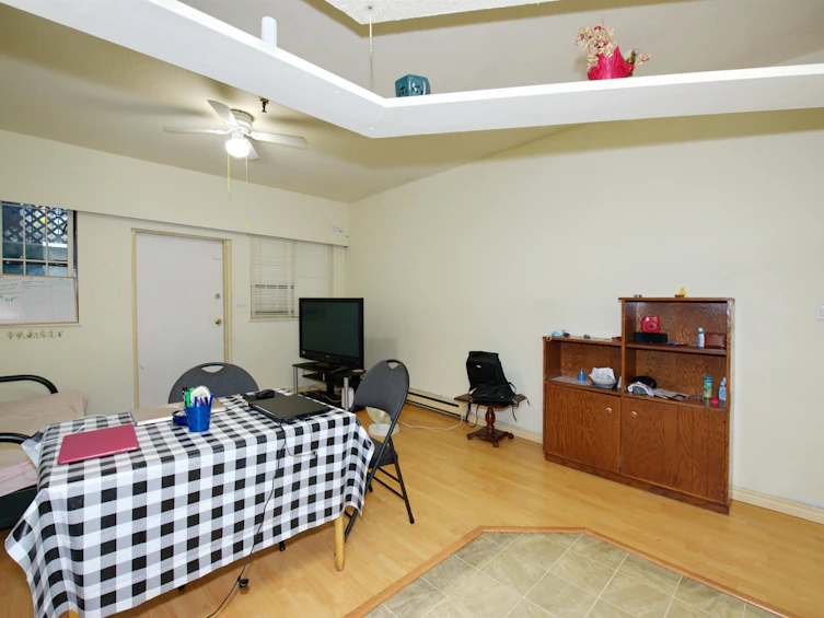2-862 E Broadway, Vancouver, BC, V5T 1Y1 - 6