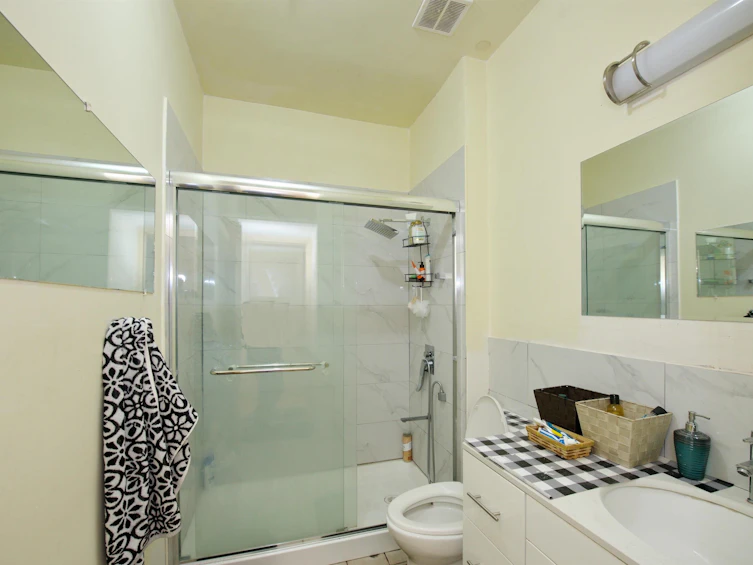 2-862 E Broadway, Vancouver, BC, V5T 1Y1 - 12