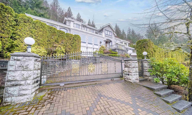 1609 Pinecrest Drive