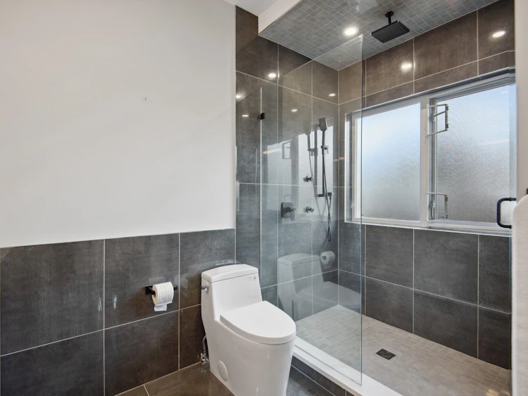 16751 18b Avenue, Surrey, BC, V3Z 9X5 - 28