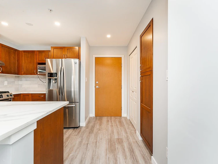 302-2951 Silver Springs Boulevard, Coquitlam, BC, V3E 3S4 - 7