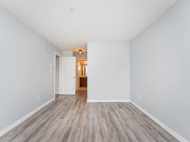 302-2951 Silver Springs Boulevard, Coquitlam, BC, V3E 3S4 - 17