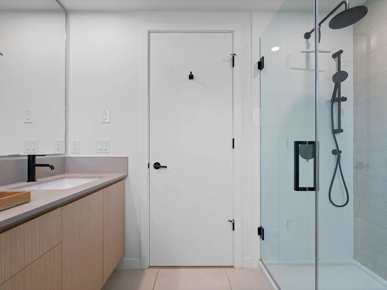 50-528 E 2nd Street, North Vancouver, BC, V7L 0G8 - 24