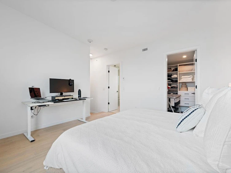 50-528 E 2nd Street, North Vancouver, BC, V7L 0G8 - 18