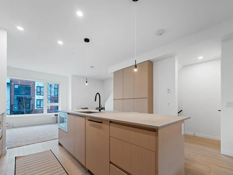 50-528 E 2nd Street, North Vancouver, BC, V7L 0G8 - 8