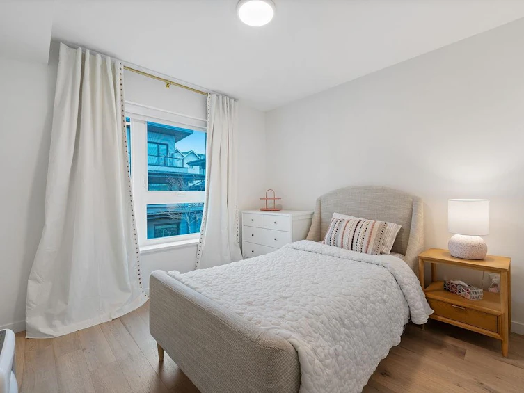 50-528 E 2nd Street, North Vancouver, BC, V7L 0G8 - 25