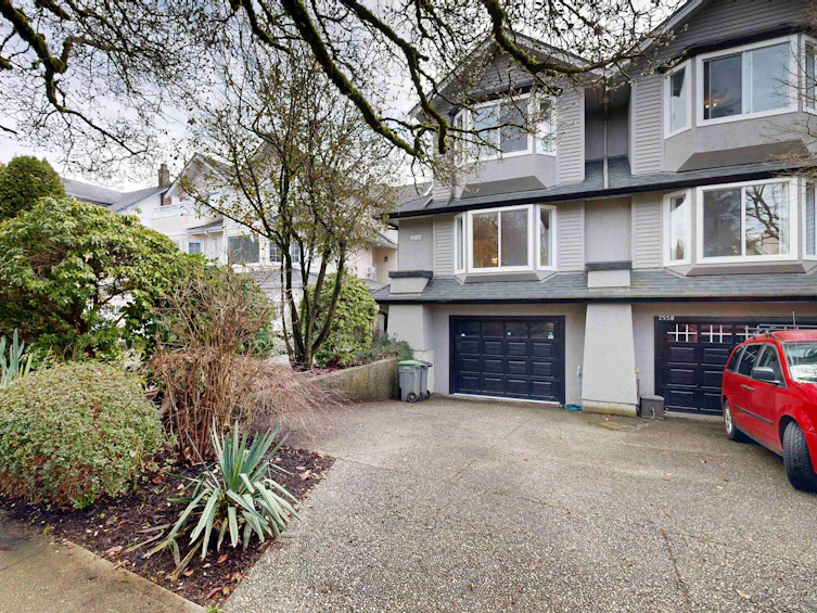 2556 W 7th Avenue, Vancouver, BC, V6K 1Y9 - 32