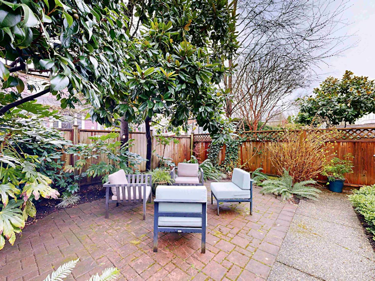 2556 W 7th Avenue, Vancouver, BC, V6K 1Y9 - 28