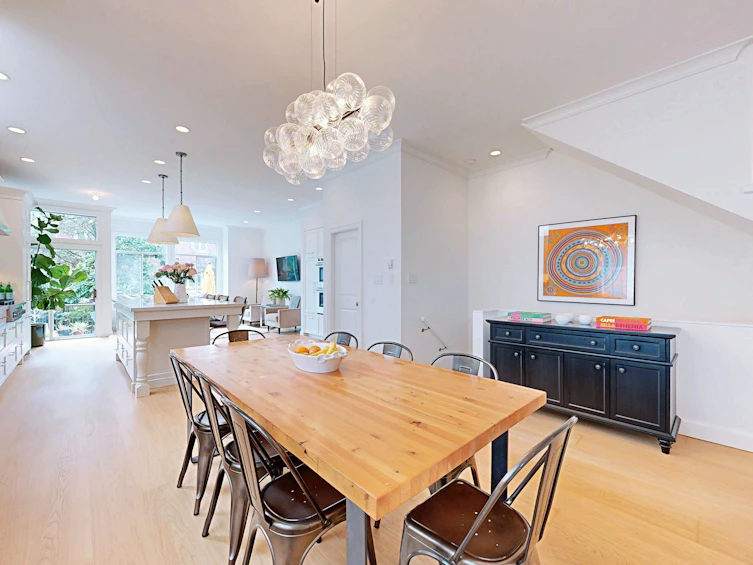 2556 W 7th Avenue, Vancouver, BC, V6K 1Y9 - 8