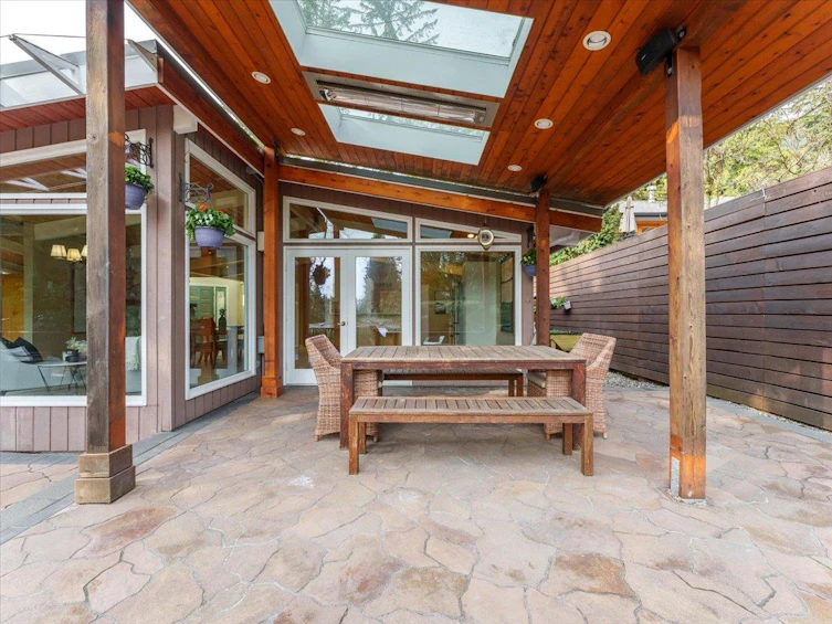 999 Clements Avenue, North Vancouver, BC, V7R 2L1 - 27