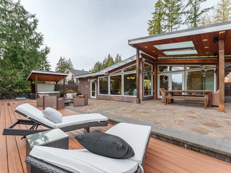 999 Clements Avenue, North Vancouver, BC, V7R 2L1 - 25
