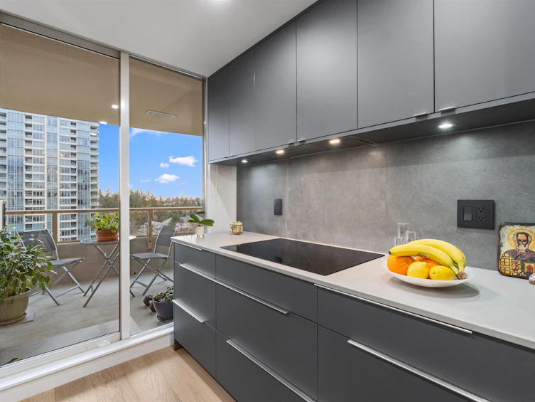 802-7108 Edmonds Street, Burnaby, BC, V3N 4X9 - 7