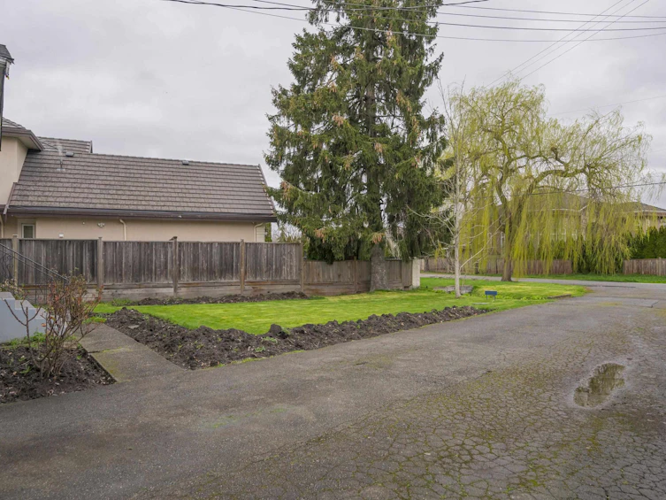 8291 Luton Road, Richmond, BC, V6Y 2H1 - 4