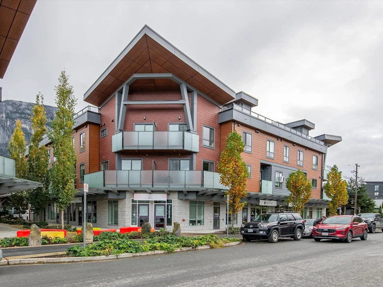 211-37808 Third Avenue, Squamish, BC, V8B 1B9