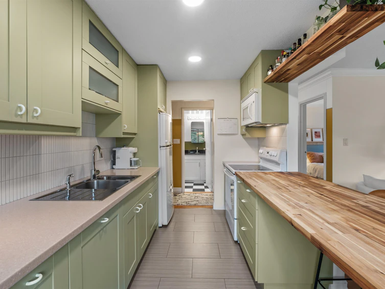 207-270 W 1st Street, North Vancouver, BC, V7M 1B4 - 8
