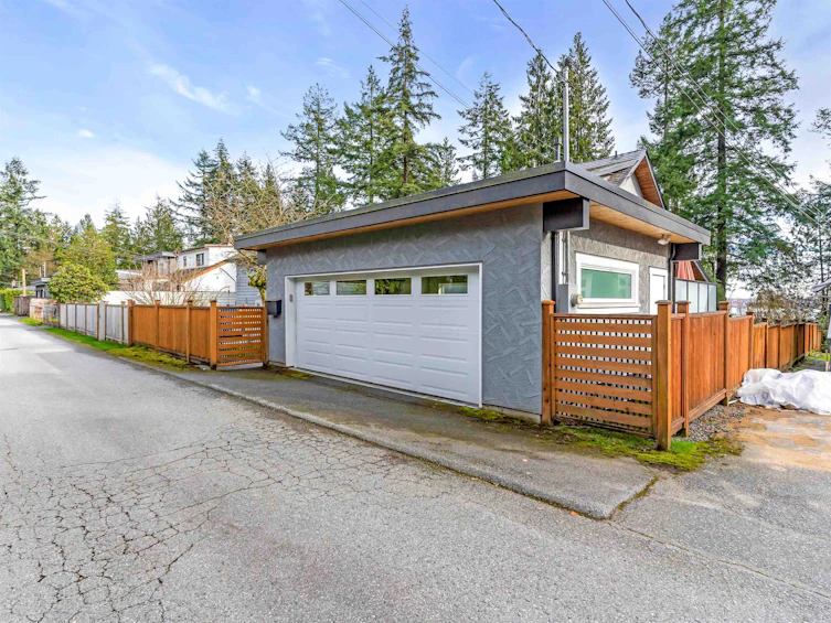 1032 W Keith Road, North Vancouver, BC, V7P 1Y5 - 36