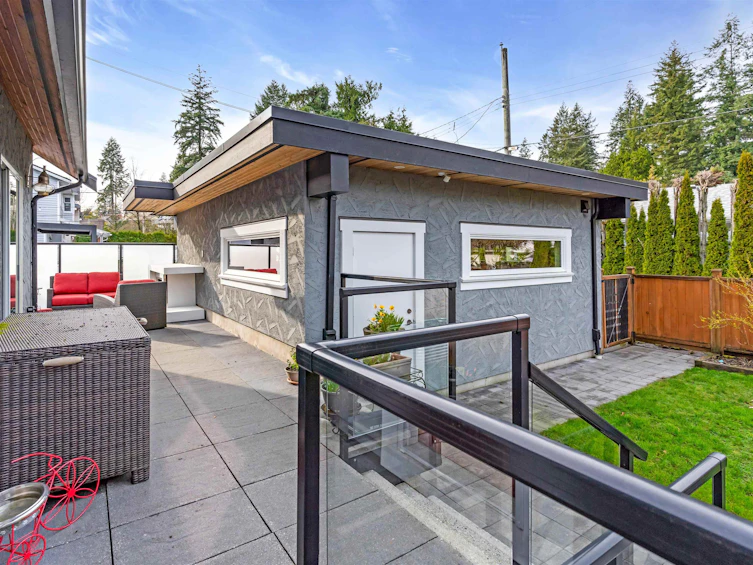 1032 W Keith Road, North Vancouver, BC, V7P 1Y5 - 34