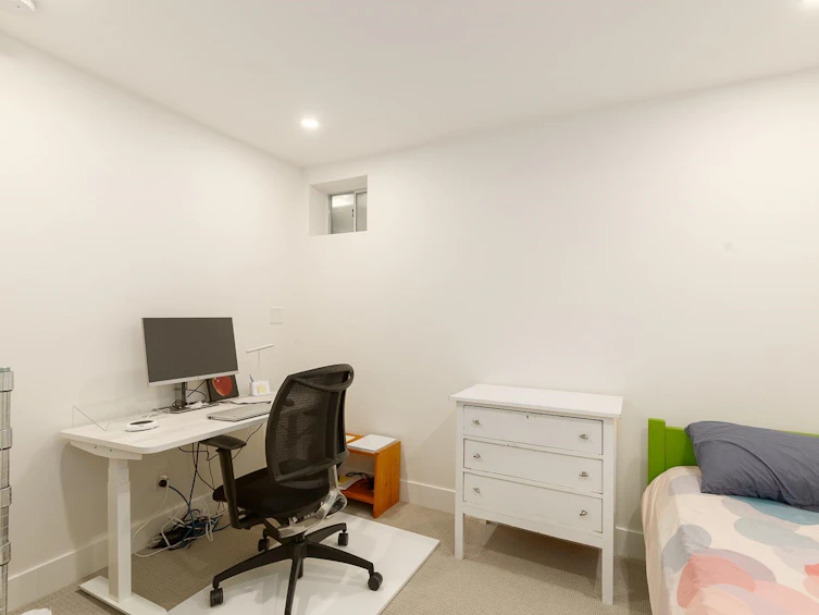 6565 Vine Street, Vancouver, BC, V6P 5W6 - 20