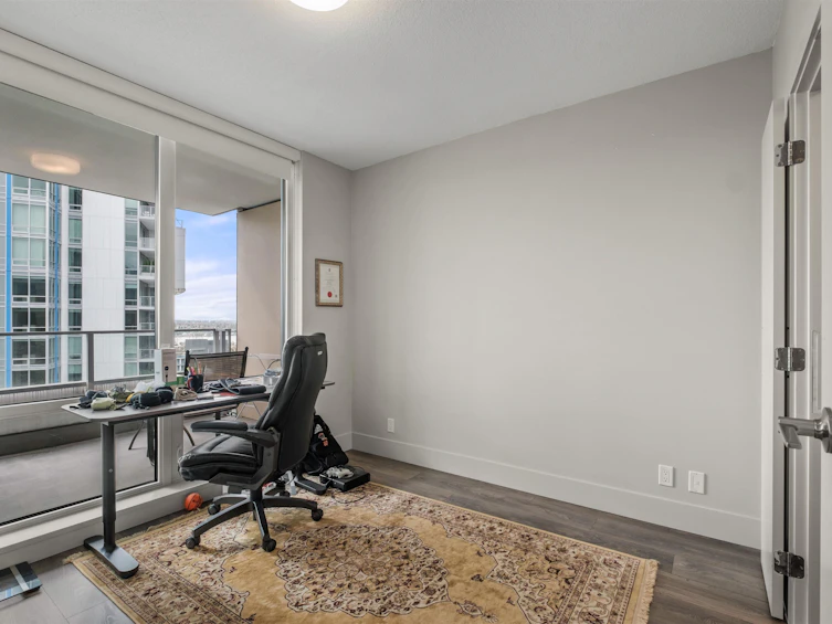 2304-680 Seylynn Crescent, North Vancouver, BC, V7J 0B5 - 25