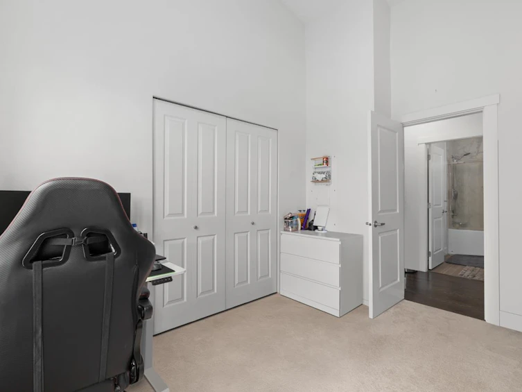 510-9983 E Barnston Drive, Surrey, BC, V4N 6T3 - 15
