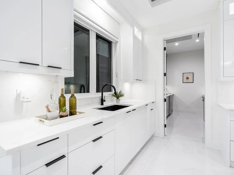 13950 Kalmar Road, Surrey, BC, V3R 5C7 - 14