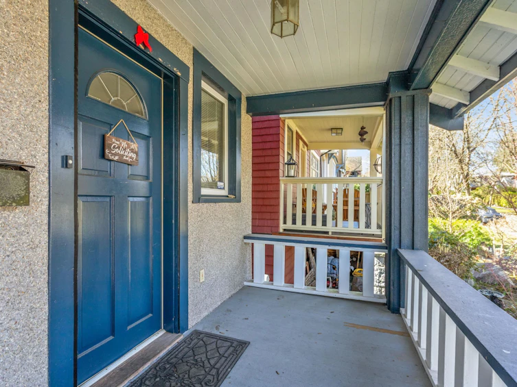 4104 W 14th Avenue, Vancouver, BC, V6R 2X5 - 2