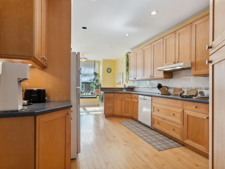 4104 W 14th Avenue, Vancouver, BC, V6R 2X5 - 7