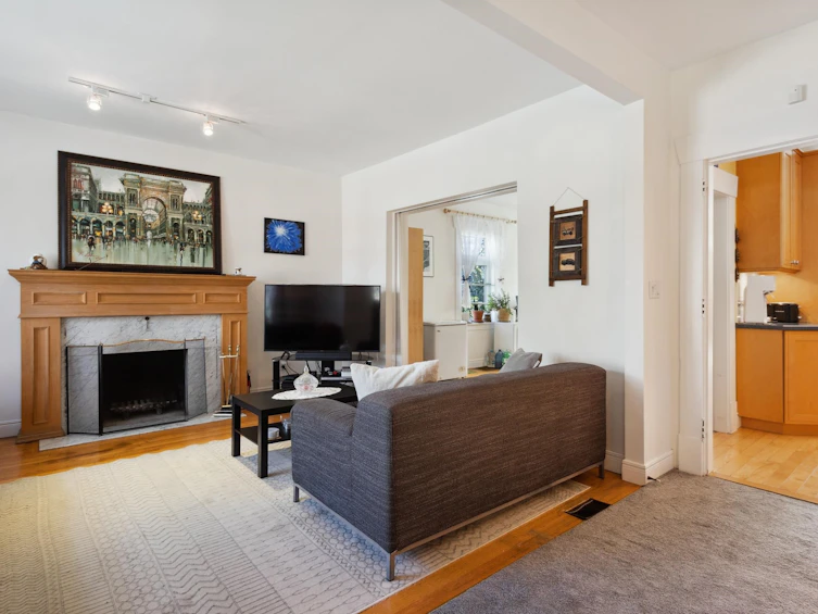 4104 W 14th Avenue, Vancouver, BC, V6R 2X5 - 5
