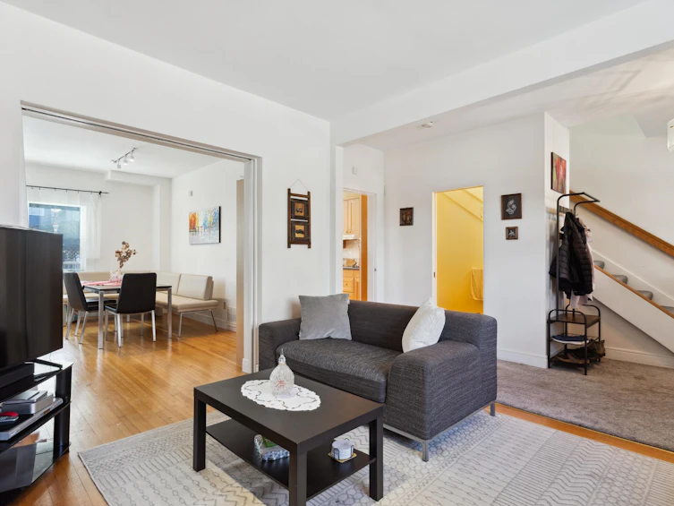 4104 W 14th Avenue, Vancouver, BC, V6R 2X5 - 4