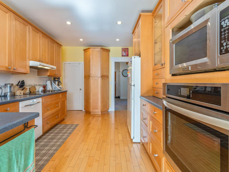 4104 W 14th Avenue, Vancouver, BC, V6R 2X5 - 8