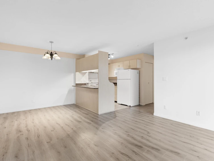 906-6611 Cooney Road, Richmond, BC, V6Y 4C5 - 3