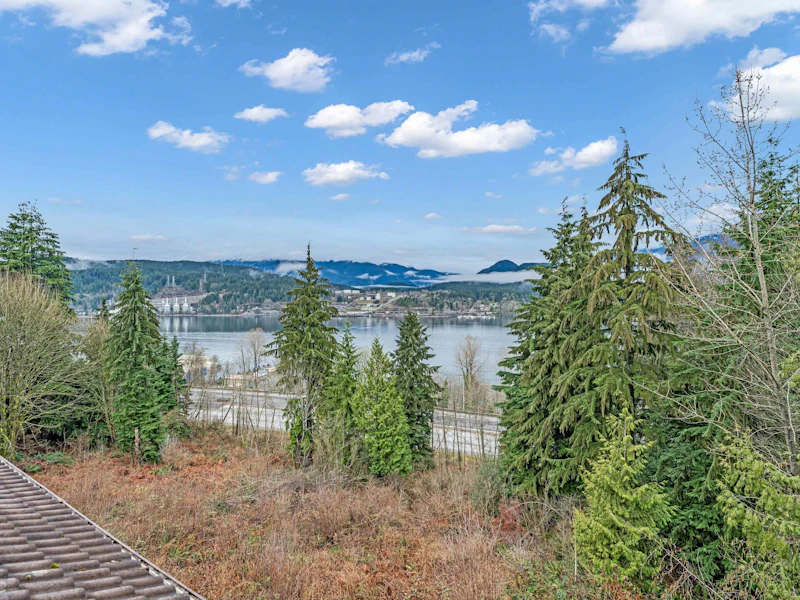 74 Shoreline Circle, Port Moody BC V3H 5B3