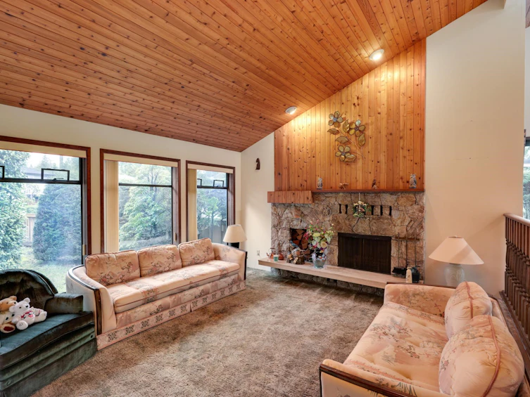 1199 Eastview Road, North Vancouver, BC, V7J 1L7 - 2
