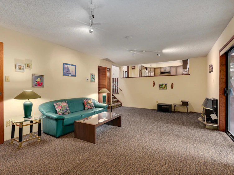 1199 Eastview Road, North Vancouver, BC, V7J 1L7 - 12