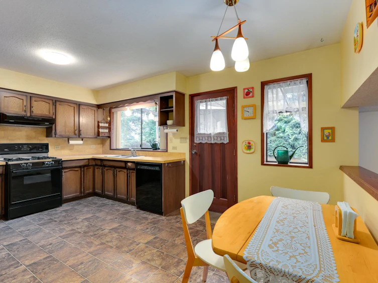 1199 Eastview Road, North Vancouver, BC, V7J 1L7 - 7