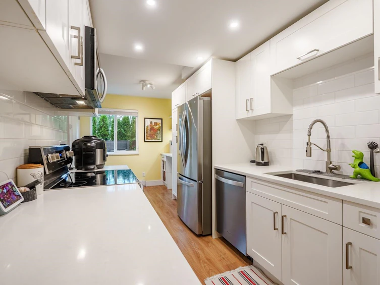 64-1240 Falcon Drive, Coquitlam, BC, V3E 2B4 - 9
