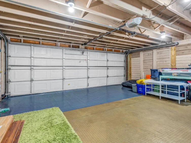 100 N Delta Avenue, Burnaby, BC, V5B 1E6 - 34
