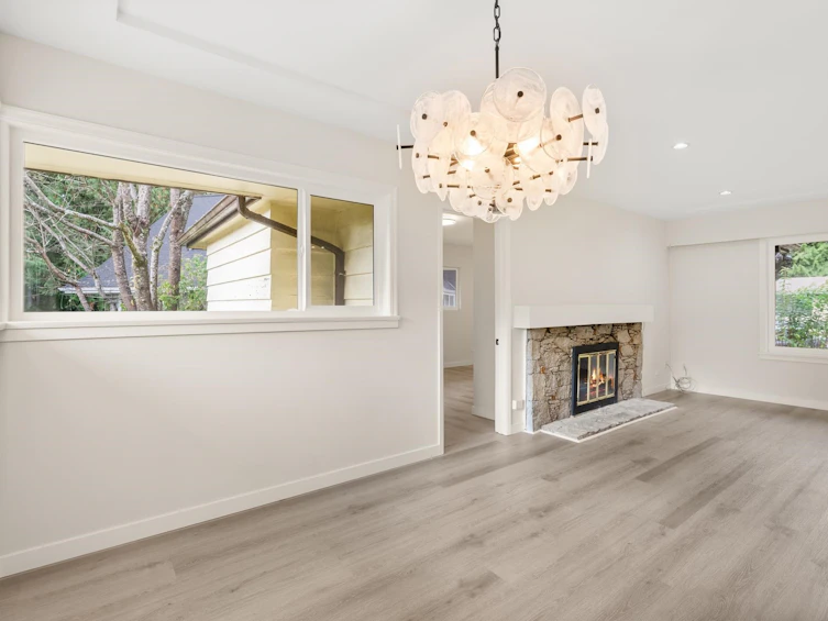 1285 Langdale Drive, North Vancouver, BC, V7R 1Z8 - 6