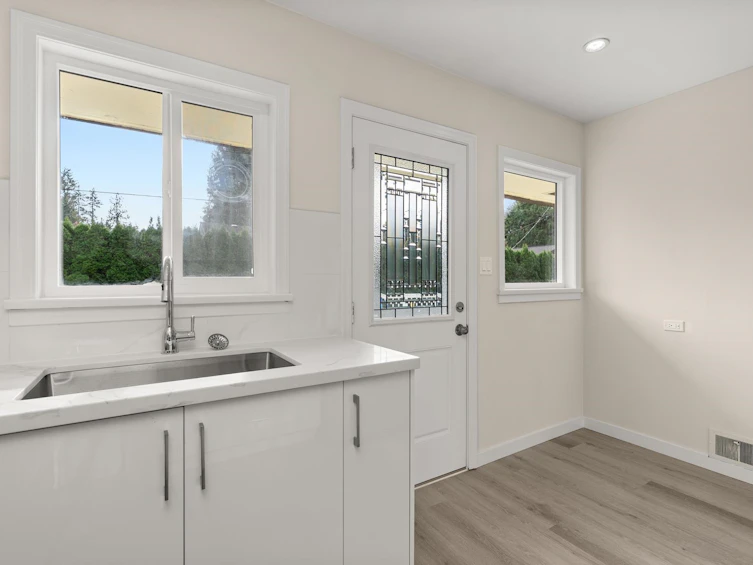 1285 Langdale Drive, North Vancouver, BC, V7R 1Z8 - 12