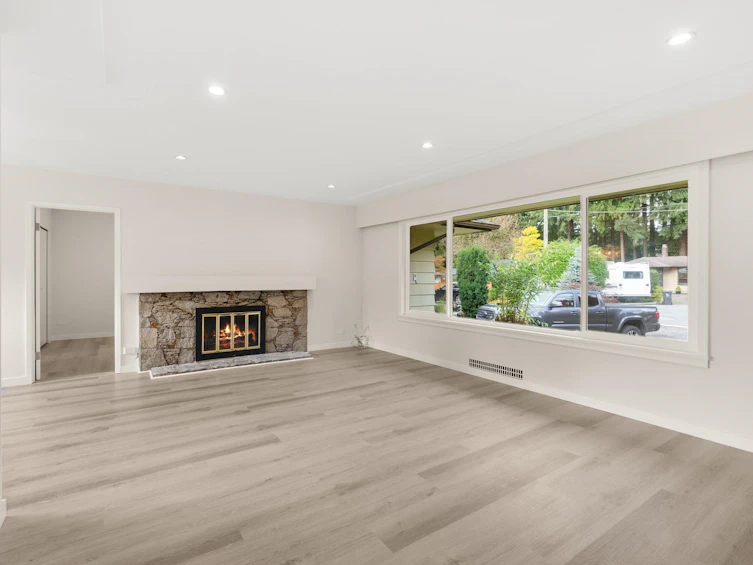 1285 Langdale Drive, North Vancouver, BC, V7R 1Z8 - 3