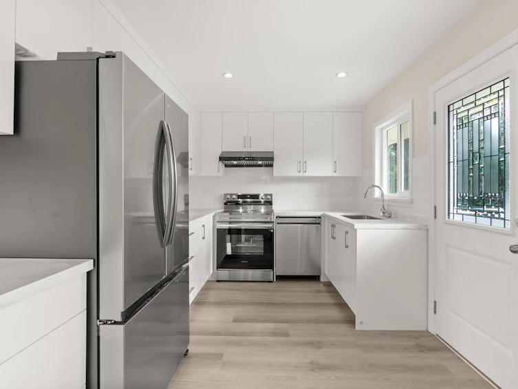 1285 Langdale Drive, North Vancouver, BC, V7R 1Z8 - 9