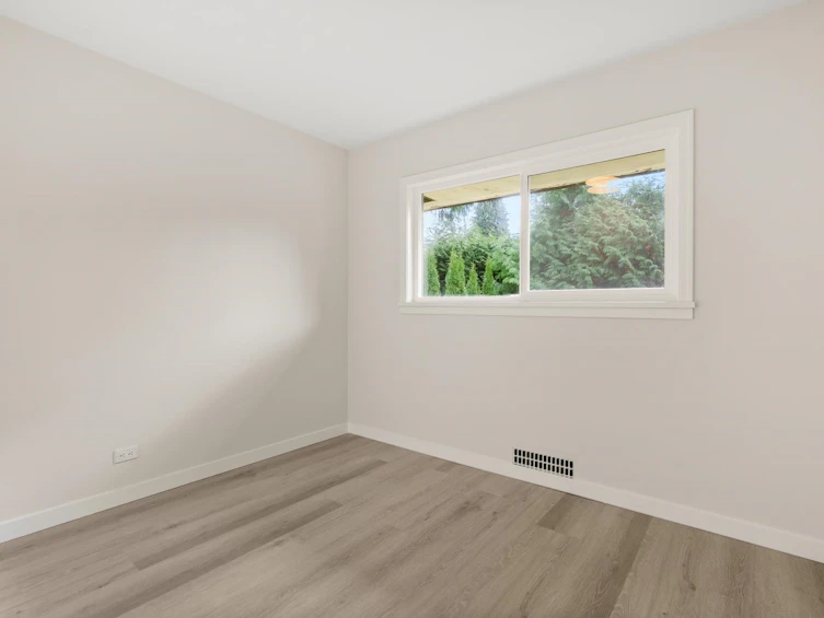 1285 Langdale Drive, North Vancouver, BC, V7R 1Z8 - 15