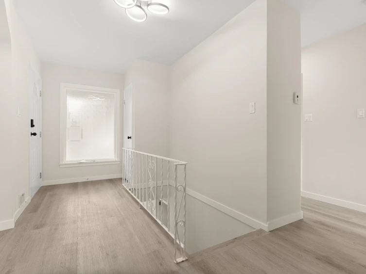 1285 Langdale Drive, North Vancouver, BC, V7R 1Z8 - 19