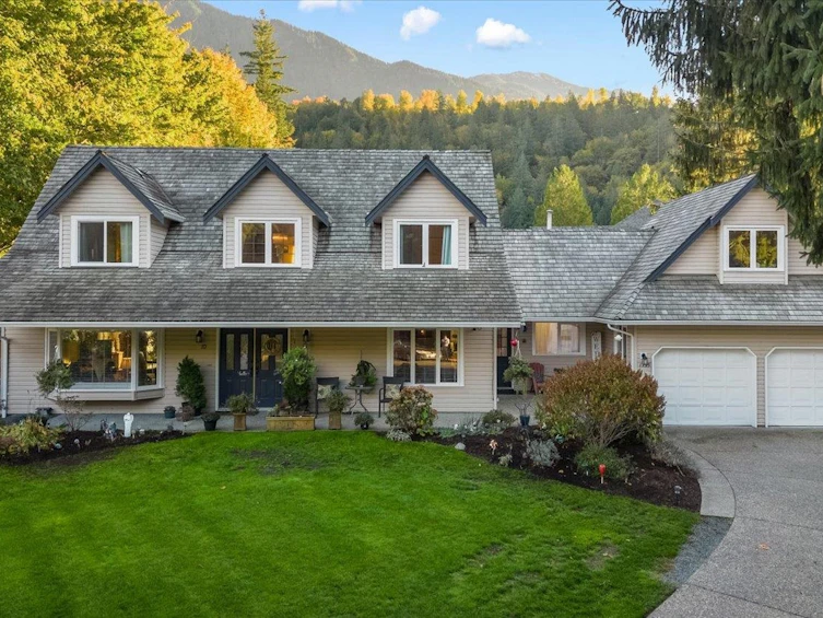 10-1735 Spring Creek Drive, Cultus Lake, BC, V2R 0C9