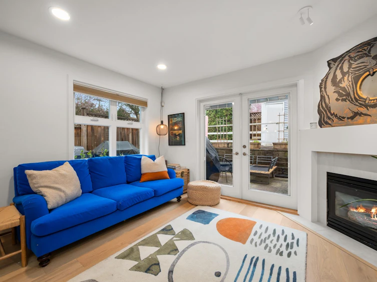 3203 Manitoba Street, Vancouver, BC, V5Y 3Z9 - 3