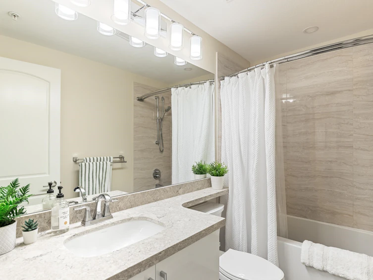 208-20367 85 Avenue, Langley, BC, V2Y 3R1 - 20