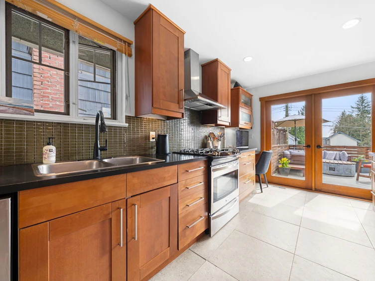 245 E 28th Street, North Vancouver, BC, V7N 1C1 - 13
