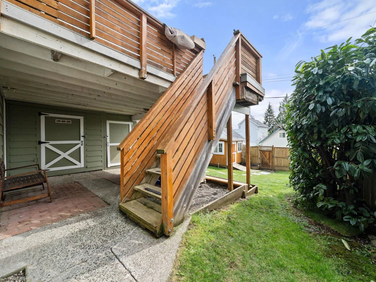 245 E 28th Street, North Vancouver, BC, V7N 1C1 - 34