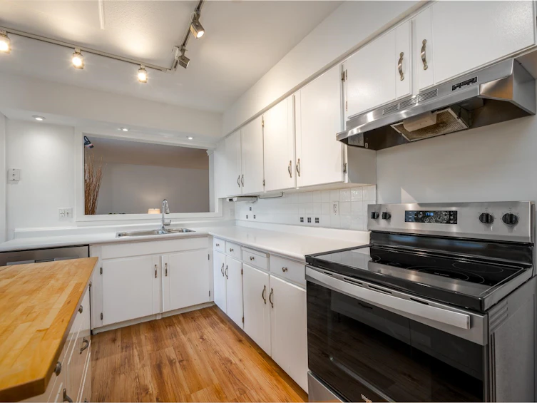 870 Bayview Drive, Delta, BC, V4M 2R4 - 10