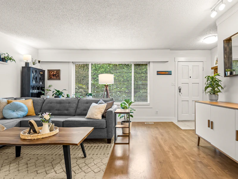 111 - 9061 Horne Street, Burnaby BC V3N 4L2
